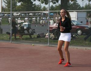 Four on girls tennis advance to State