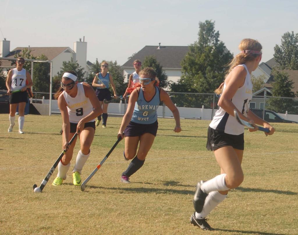 Girls field hockey prepares for upcoming competition