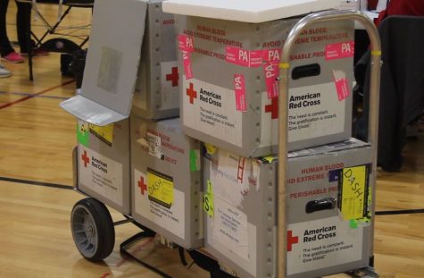 Students, staff donate blood for St. Louis area