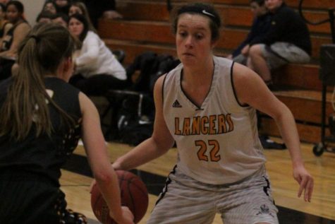 Lady Lancer basketball tops Eureka; secure first place in Suburban West Conference