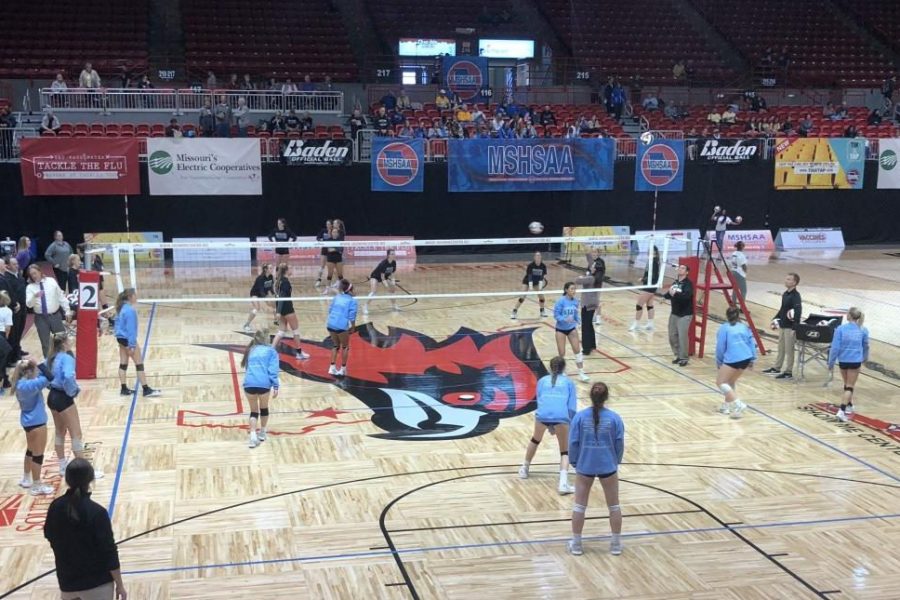 Girls volleyball warms up before the Nov. 3 State Championship game. The Lancers fell to Eureka 0-2.
