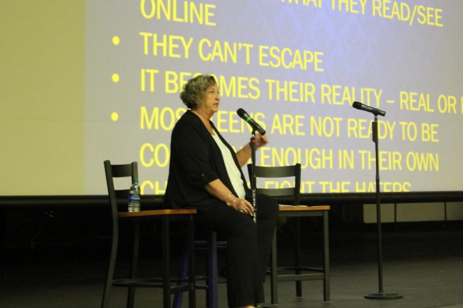 Opening speaker Cindy Schroeder from INOBTR spoke about the risks that the youth faces with new technology at the public forum Tues. Nov. 13.
