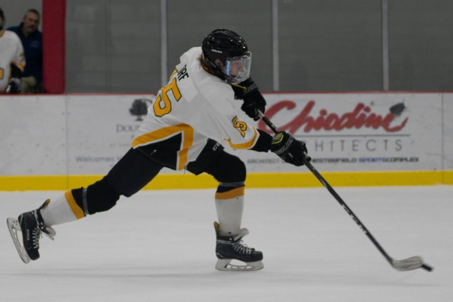 Nathaniel Orf, sophomore, scores a goal against Fort Zumwalt East. The Lancers had a high scoring game, winning with a score of 7-4. The #2 seeded Lancers play #1 seed Marquette Sept. 30 at 9 p.m.