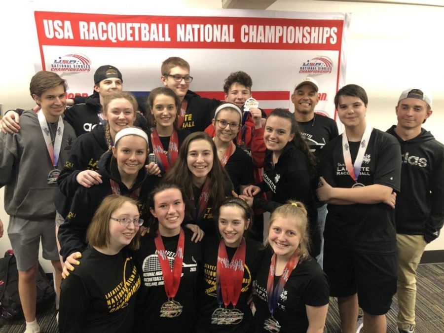 After+being+named+fifth+in+the+Nationals+tournament%2C+the+Lafayette+racquetball+team+poses+for+a+photo.+The+team+played+in+all+sections+of+the+tournament%2C+including+singles%2C+doubles+and+mixed+doubles+for+almost+every+player+on+the+team.