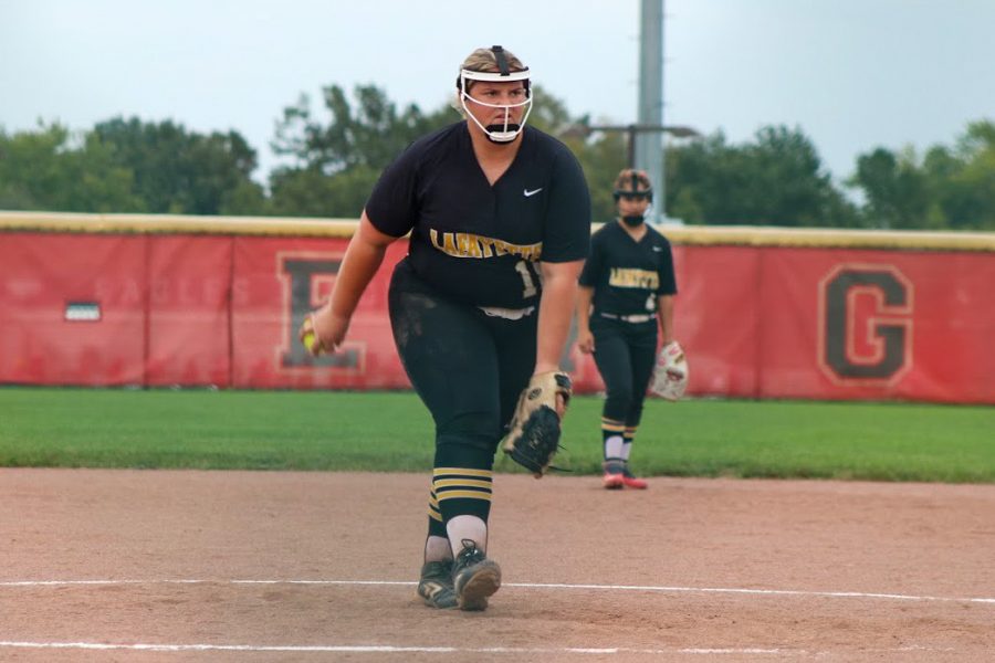 Senior+Landee+Wasson+winds+up+her+pitch+in+a+game+on+Sept.+23.+The+Lady+Lancers+defeated+Wentzville+Liberty%2C+11-1%2C+and+have+gone+on+undefeated+as+of+Sept.+29.