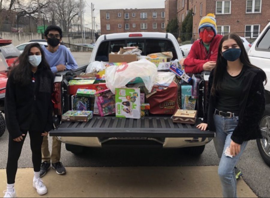 Junior Class Advisory leaders go to Cardinal Glennon Children's Hospital in 2020 to donate the toys that were collected. This year, toys will be collected next to the Welcome Center until Dec. 17. 