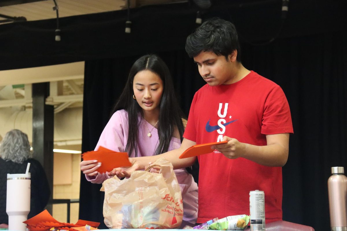 During Lunch, seniors Angelina Hoang and Sanjiv Srinivasan help organize Turkey Grams for Nice November. The Grams were nice notes written by students to teachers and peers, which were passed out during 1st hour. 