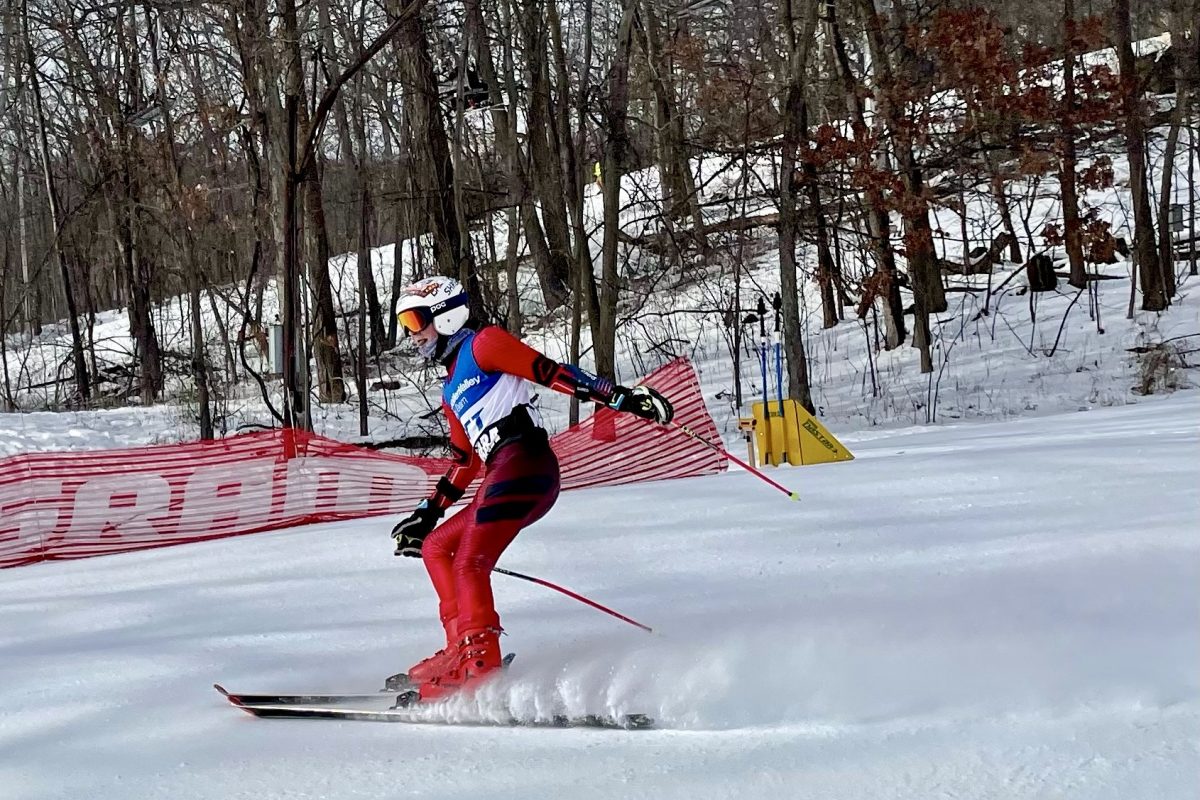 Sophomore+Liam+McDermott+represents+St.+Louis+in+the+Wisconsin+Illinois+Iowa+Junior+Alpine+Racing+Association.+He+placed+1st+in+giant+slalom+at+the+WIJARA+2024+Sundown+Mountain+Race+in+January.+