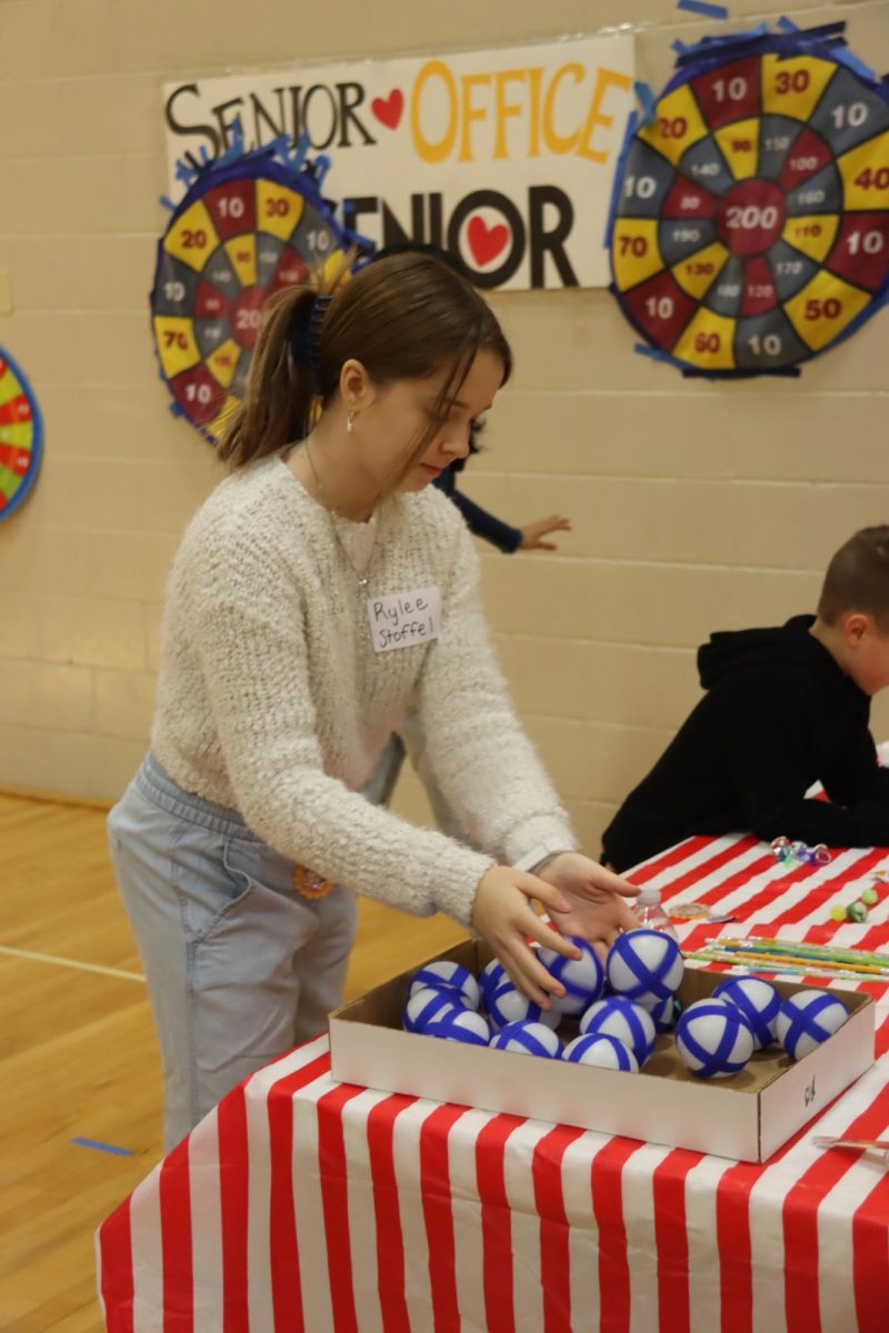 Last year, junior Rylee Stoffel participated in the annual LHS Winter Carnival. This year, the event is happening on Saturday, Jan. 25 from 10 a.m. to 2 p.m. Students can volunteer to sign up to through StudentSquare.