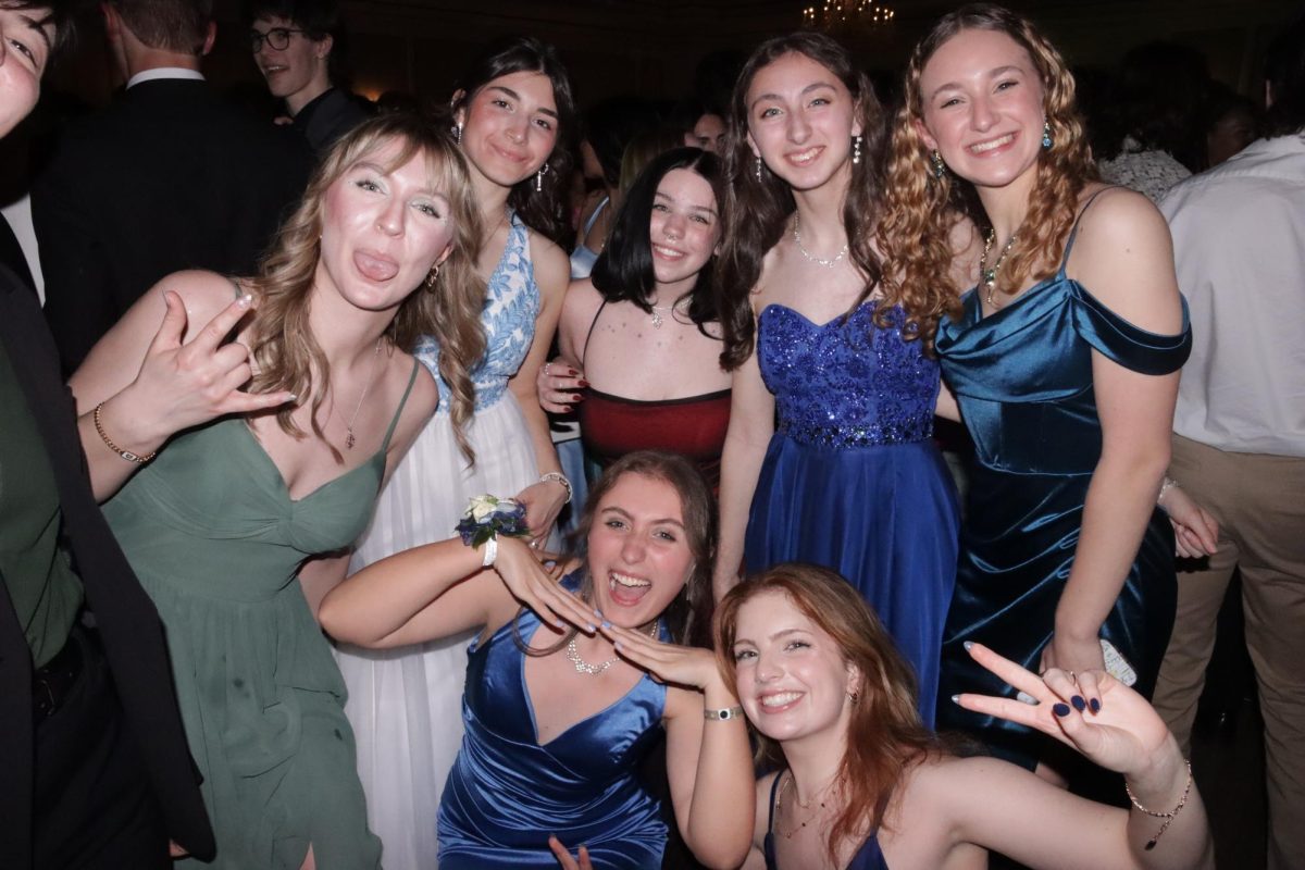 From left: Allison Mcwatters, Giorgia Giovannini, Lillian Glandt, Amelia Gauna, Emma Hagen. Front row: Amanda Qualley, Bethany Messenger.